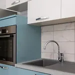 Lea * Podstrana