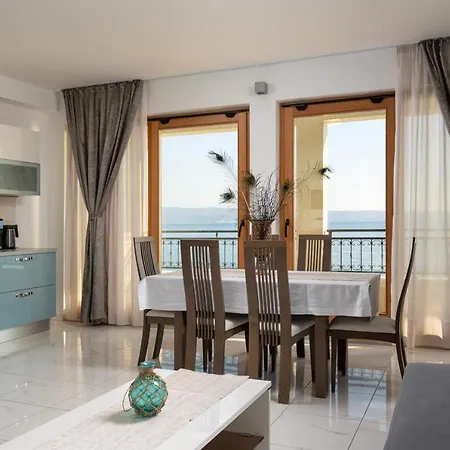 Lea Apartment *