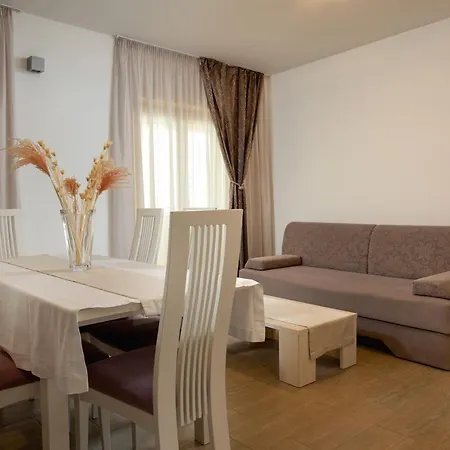 Apartment Lea