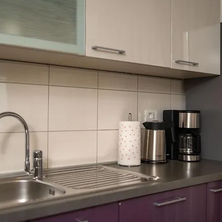Apartment Lea Podstrana